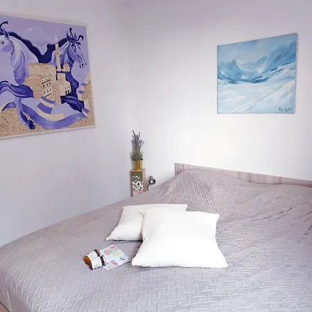 Ljubljanaart Bed & Breakfast *